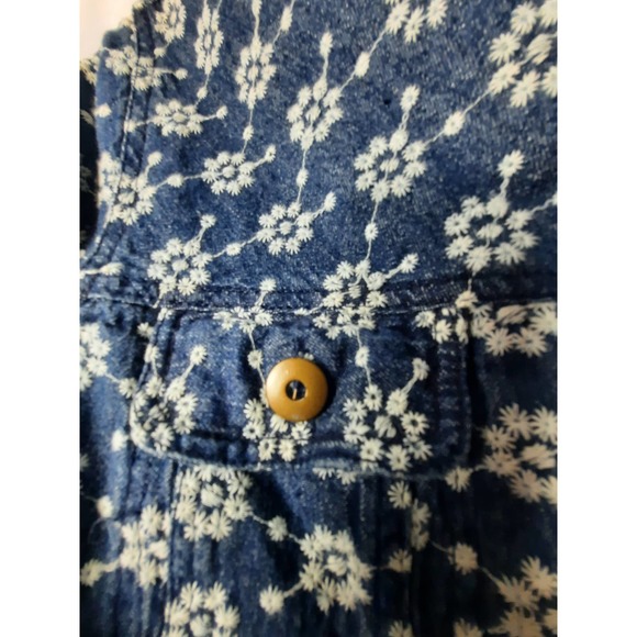 Bamboo Traders Embroidered white flowers on a denim jacket - Picture 9 of 12